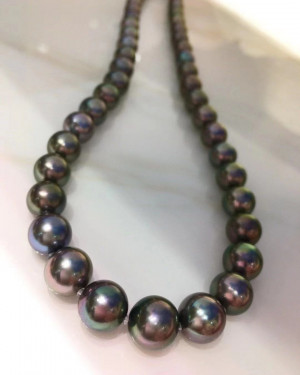 AAAA+ graded, Japanese PSL certified--LAGOON, Tahitian Peacock Pearls Necklace