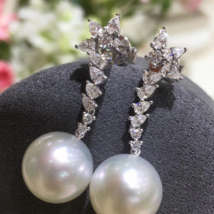 AAAA+, VENUS, White South Sea Pearls and Diamond Earrings 