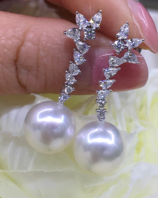 AAAA+, VENUS, White South Sea Pearls and Diamond Earrings 