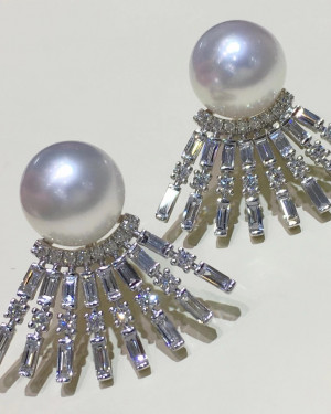 White South Sea Pearl and Dazzling Diamond Fan Earrings