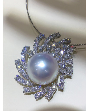 AAAA+, White South Sea Pearls and Diamond Pendant