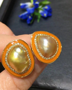 Keshi Golden South Sea Pearls and Diamond Earrings 