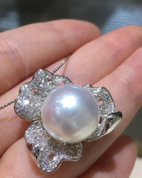 Floral White South Sea Pearl and Dazzling Diamond  Ring & Pendant