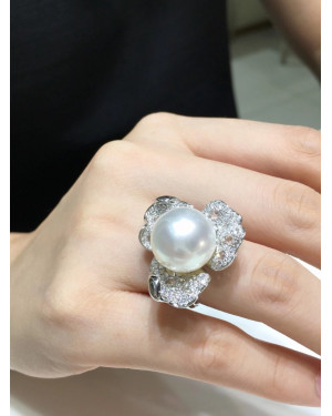 Floral White South Sea Pearl and Dazzling Diamond  Ring & Pendant