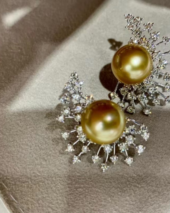 AAAA+ Golden South Sea Pearls and Diamonds Firework Earrings 