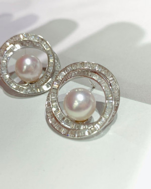 Eternity Diamond Circle and Japanese Akoya Pearls 