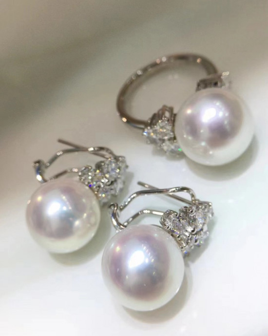 AAAA+, VENUS, Australia White South Sea Pearls and Diamond Earrings