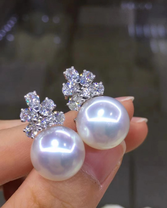 AAAA+, VENUS, Australia White South Sea Pearls and Diamond Earrings