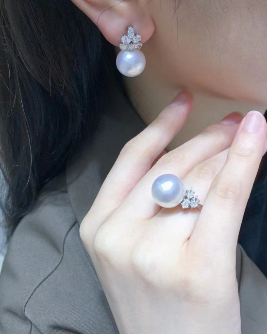 AAAA+, VENUS, Australia White South Sea Pearls and Diamond Earrings